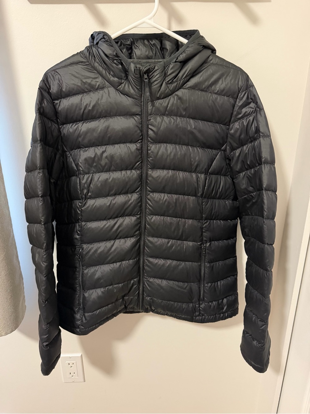 TNA Women's Black Hooded Quilted Puffer Jacket